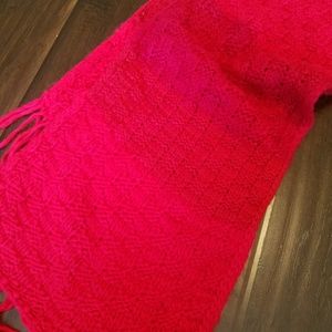 Hollister Girls Red Knitted Fringe Scarf